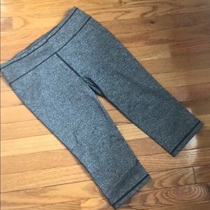 Victoria Secret cropped gray  legging